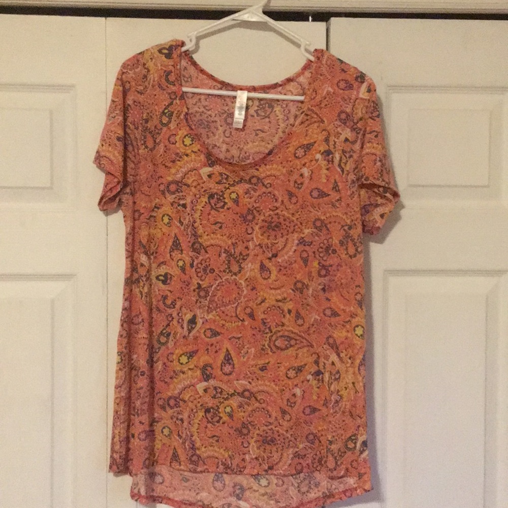 Lularoe Large Classic T